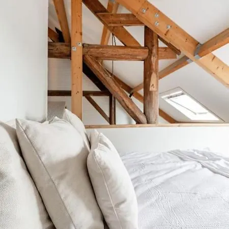 Luxe In Dijkboerderij Holiday home