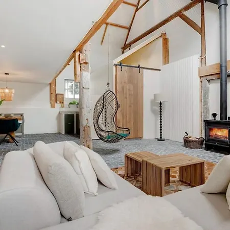Holiday home Luxe In Dijkboerderij